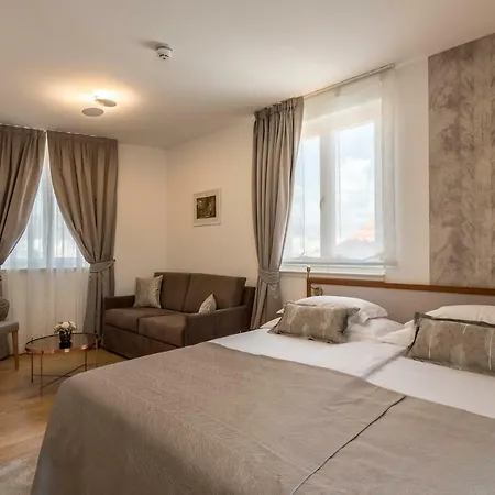 Stine Bed & Breakfast 4*