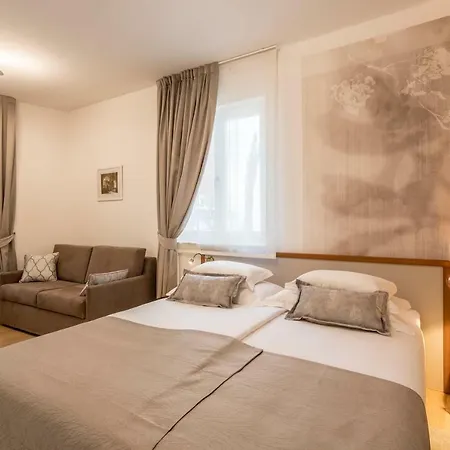 Stine Bed & Breakfast 4*