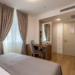 Stine سبليت