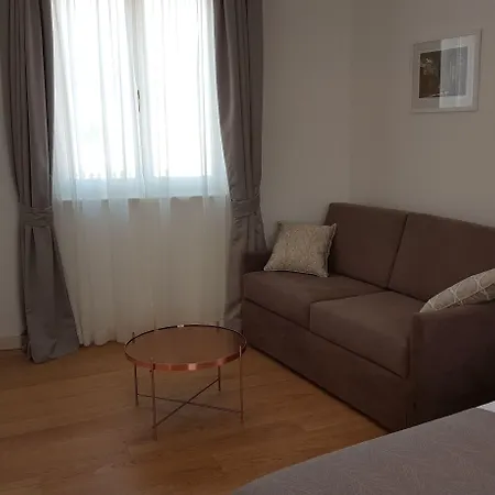 Stine Bed & Breakfast 4*