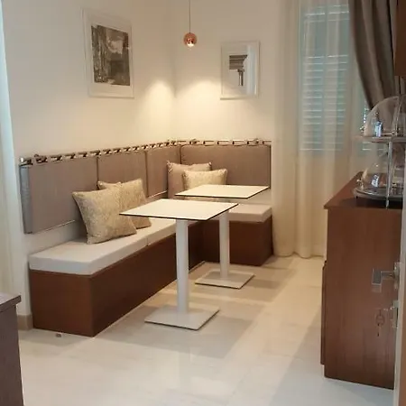 Stine Bed and Breakfast Σπλιτ