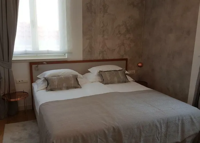 Frühstückspension Stine 4*